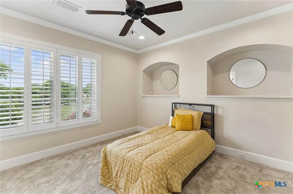 232 Laguna Rio Seguin, TX 78155