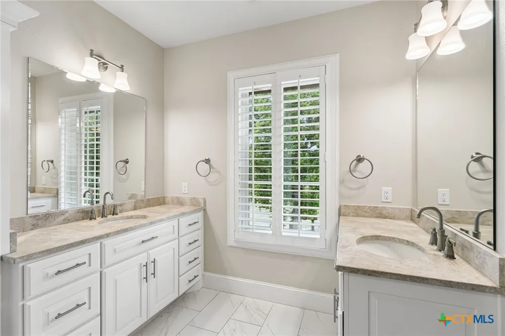 232 Laguna Rio Seguin, TX 78155