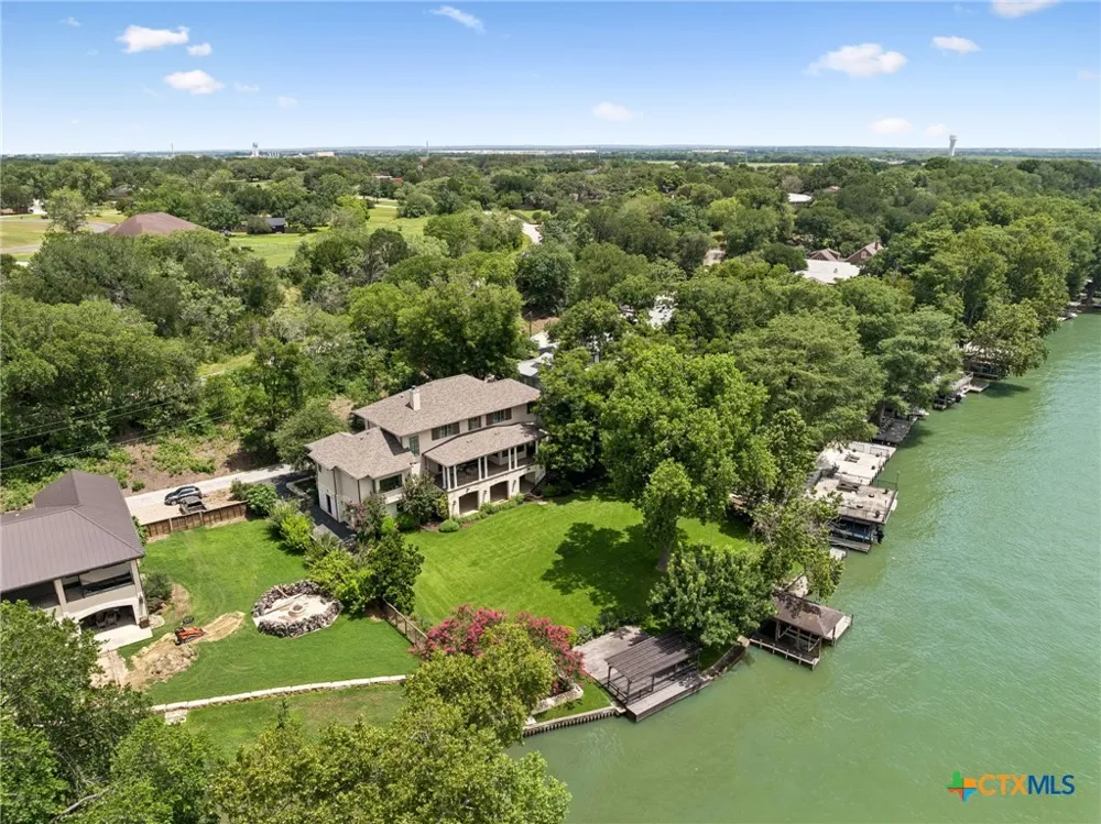 232 Laguna Rio Seguin, TX 78155