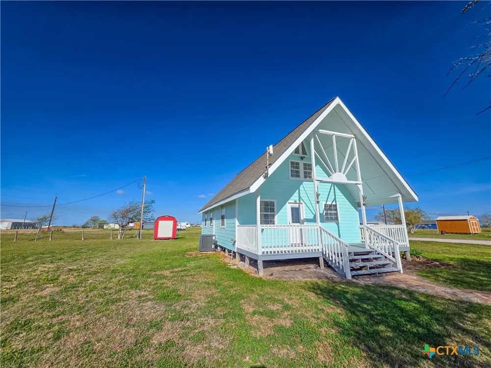 376 Haddock Drive Palacios, TX 77465