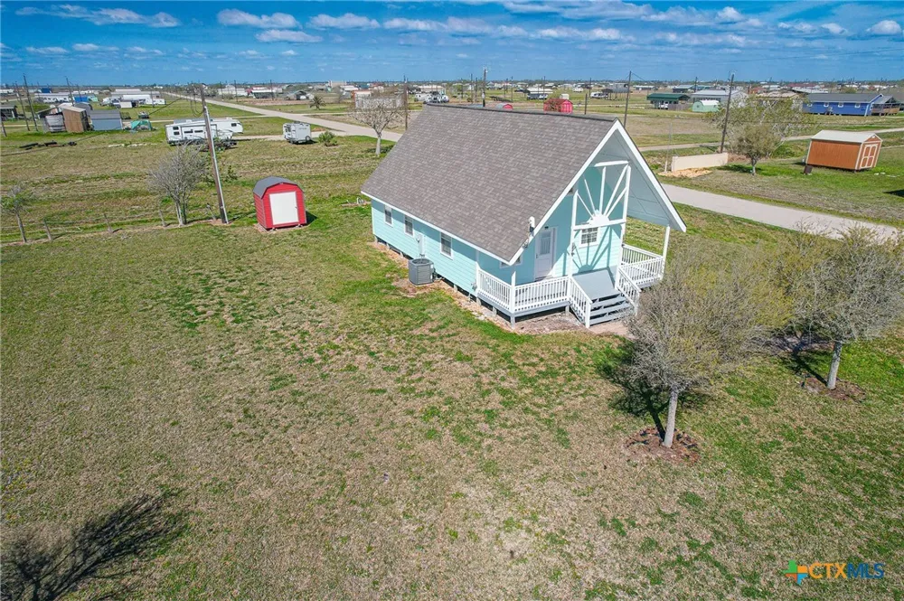 376 Haddock Drive Palacios, TX 77465