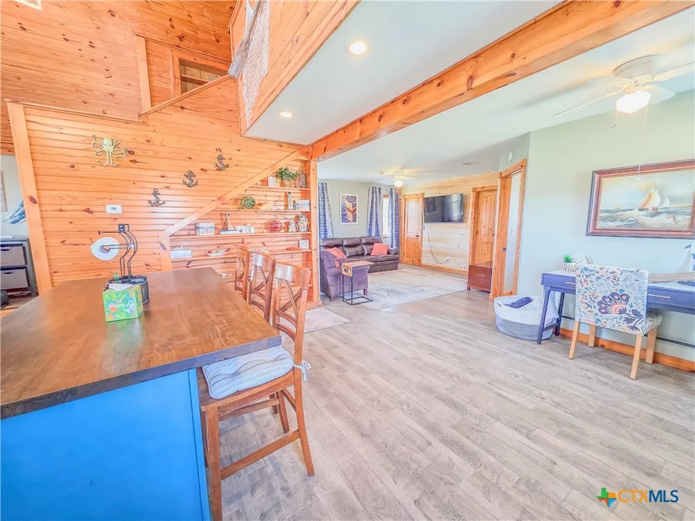 376 Haddock Drive Palacios, TX 77465