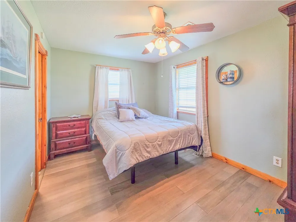 376 Haddock Drive Palacios, TX 77465