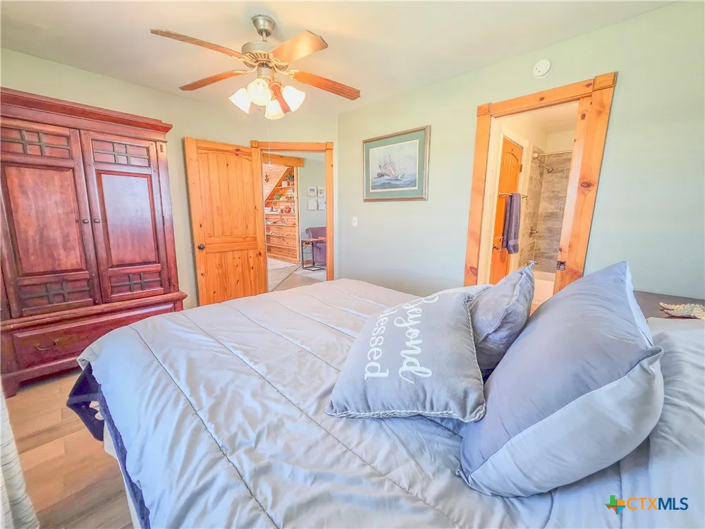 376 Haddock Drive Palacios, TX 77465