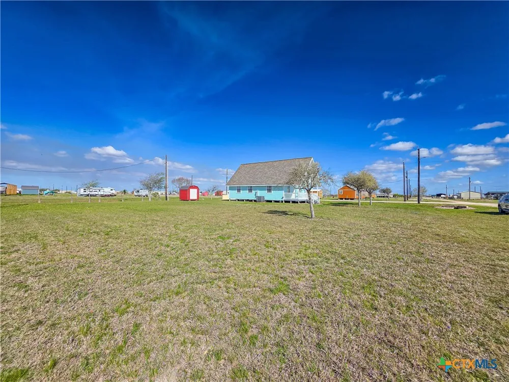 376 Haddock Drive Palacios, TX 77465