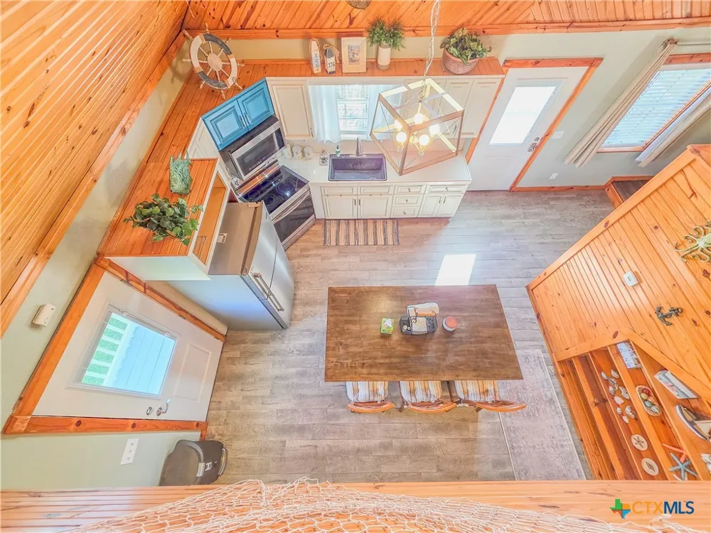 376 Haddock Drive Palacios, TX 77465
