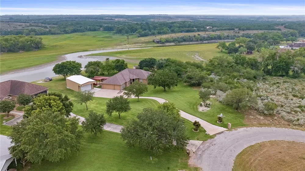 173 David Sandia, TX 78383