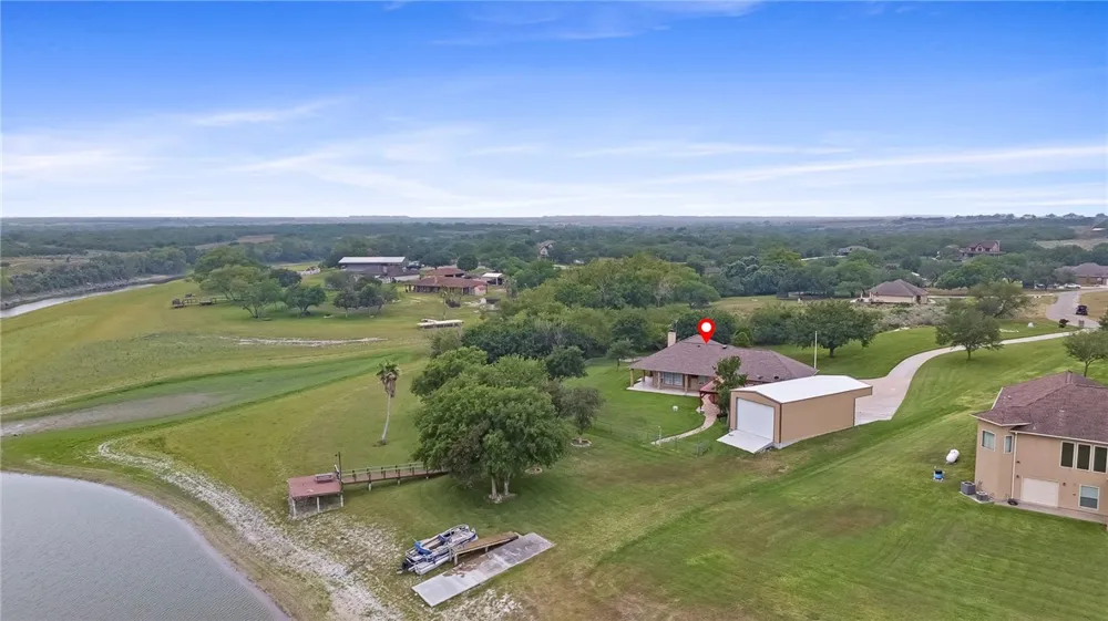 173 David Sandia, TX 78383