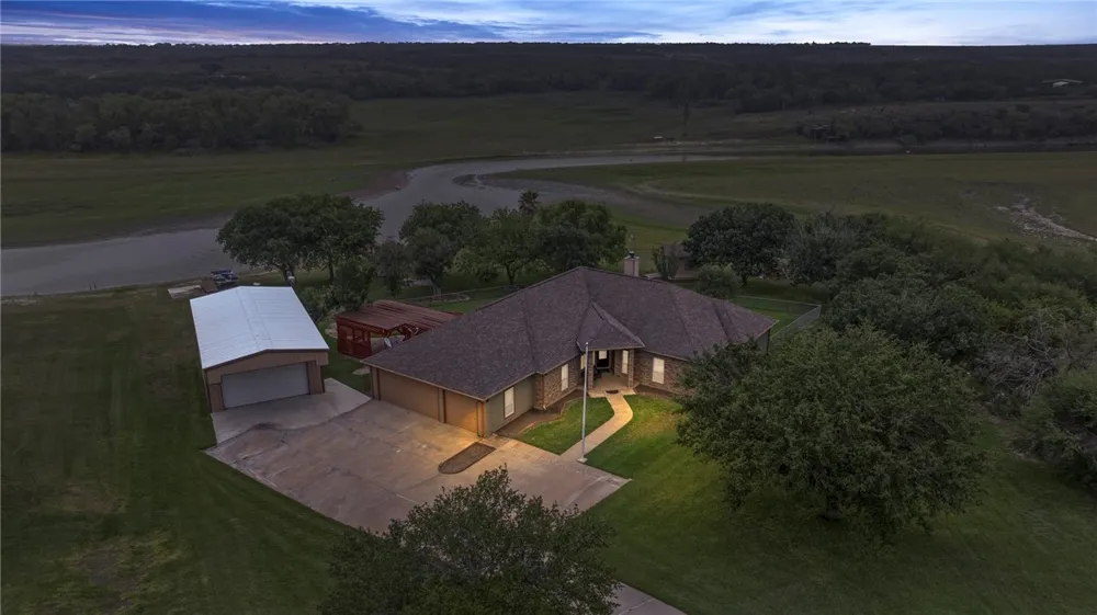 173 David Sandia, TX 78383