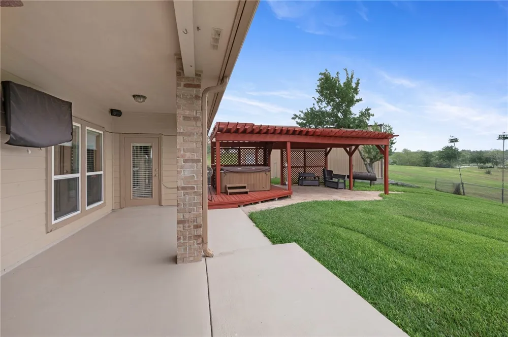 173 David Sandia, TX 78383