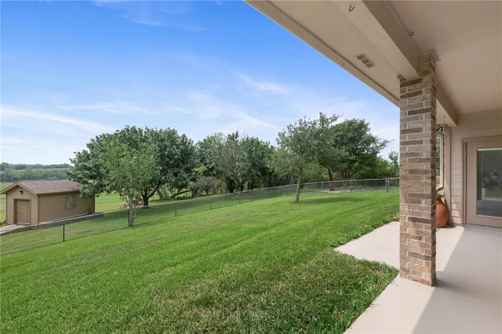 173 David Sandia, TX 78383