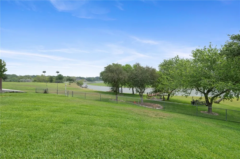 173 David Sandia, TX 78383