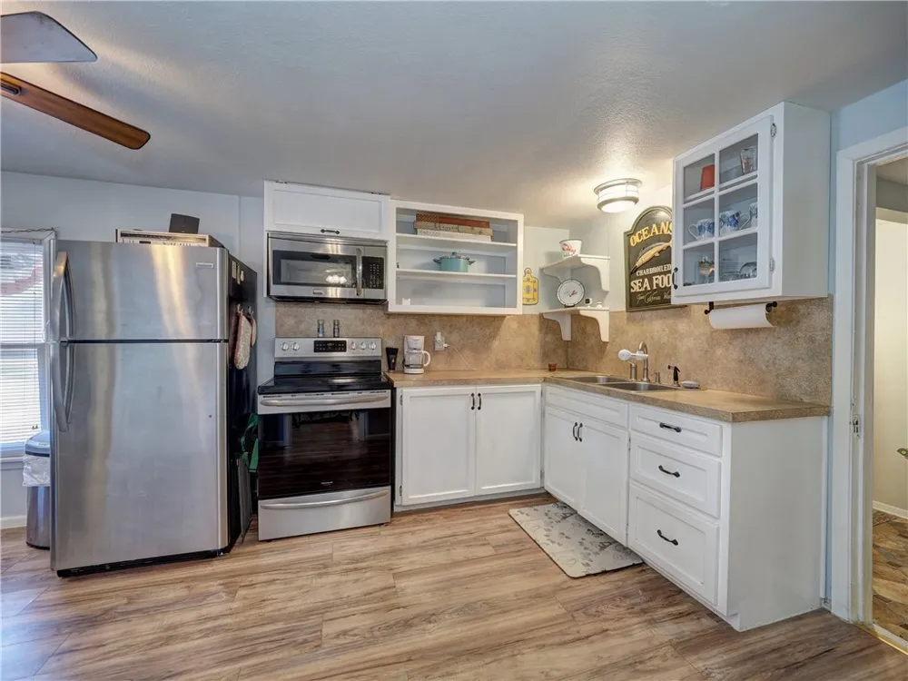 1139 S Houston Street Aransas Pass, TX 78336