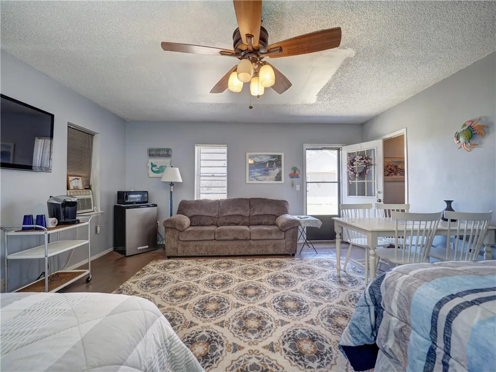 1139 S Houston Street Aransas Pass, TX 78336