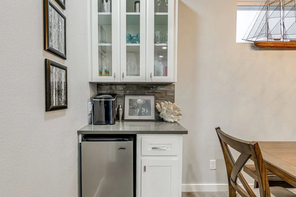 603 E Avenue G #204 Port Aransas, TX 78373