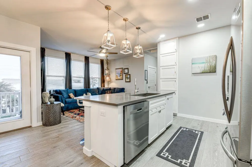 603 E Avenue G #204 Port Aransas, TX 78373