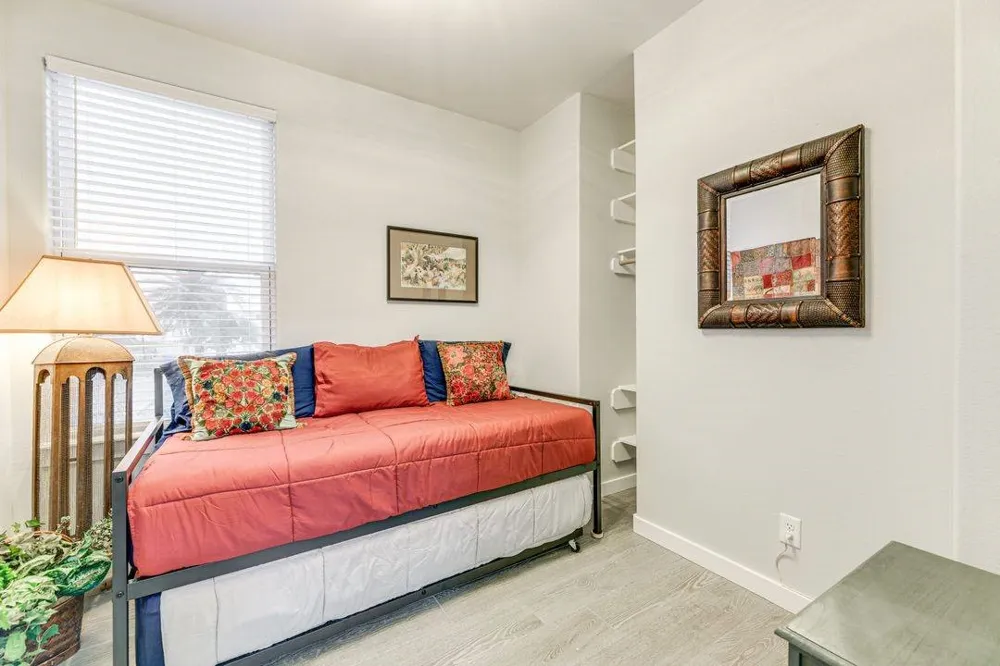 603 E Avenue G #204 Port Aransas, TX 78373