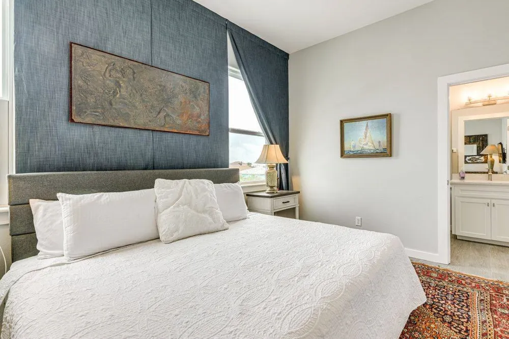 603 E Avenue G #204 Port Aransas, TX 78373