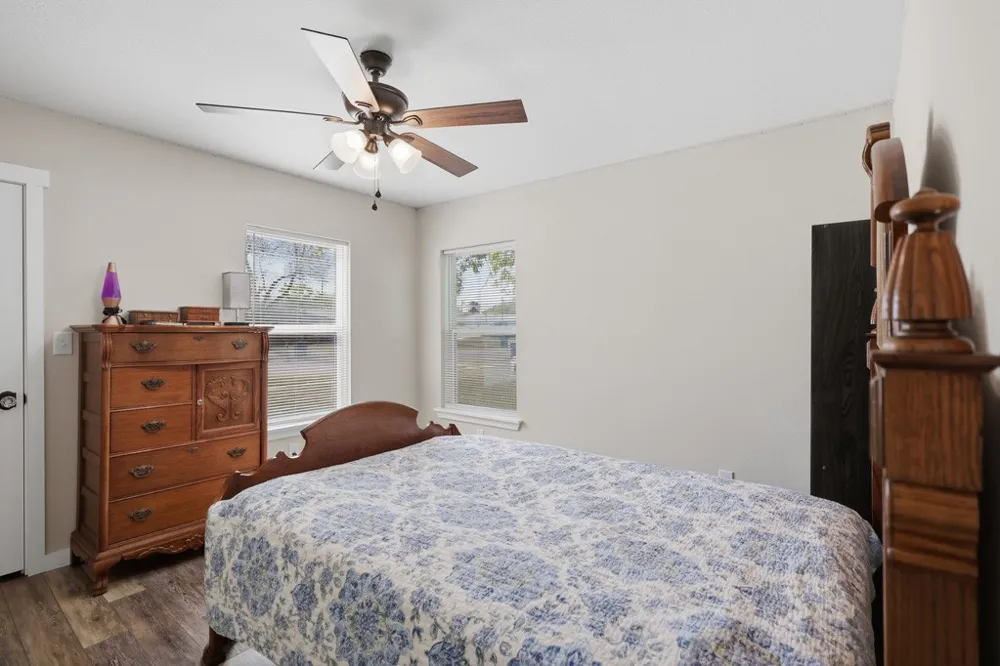 2585 San Angelo Avenue Ingleside, TX 78362