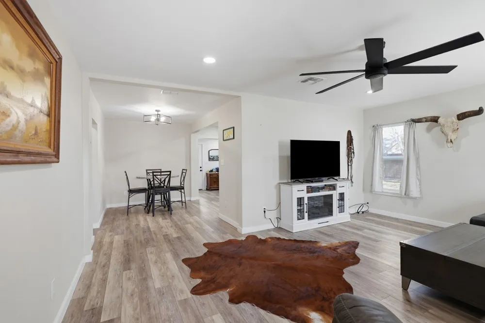 2585 San Angelo Avenue Ingleside, TX 78362
