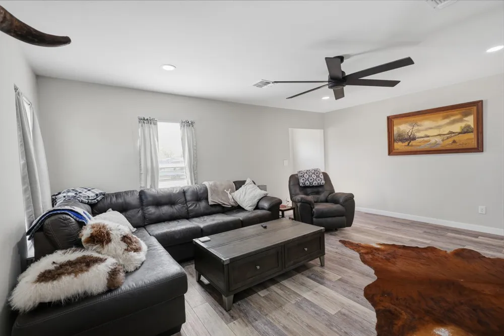 2585 San Angelo Avenue Ingleside, TX 78362