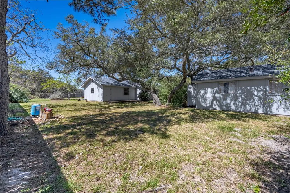 606 N Seventh St Fulton, TX 78358