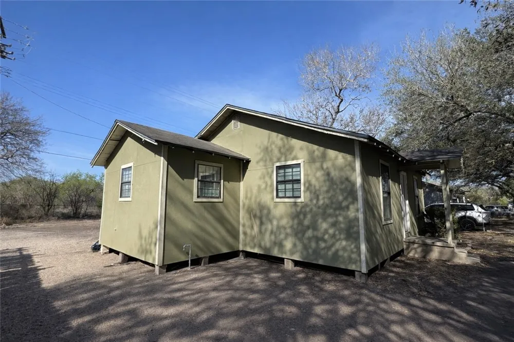 313 Saint Joseph Street Alice, TX 78332