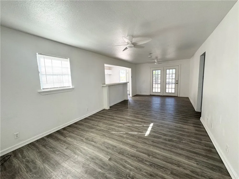 313 Saint Joseph Street Alice, TX 78332