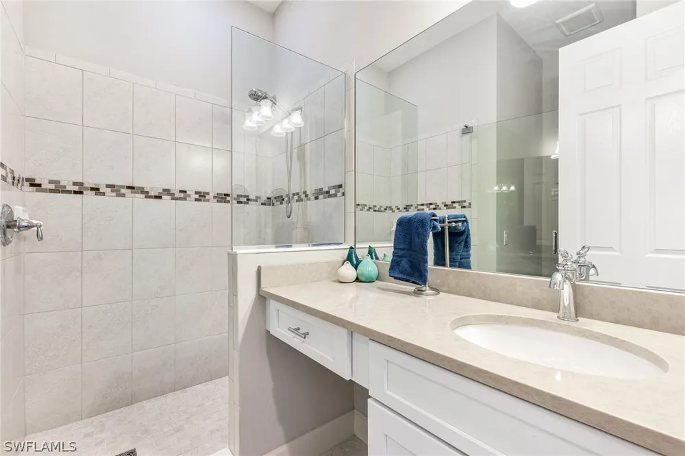 Covent Garden Court #1203 Naples, FL 34120