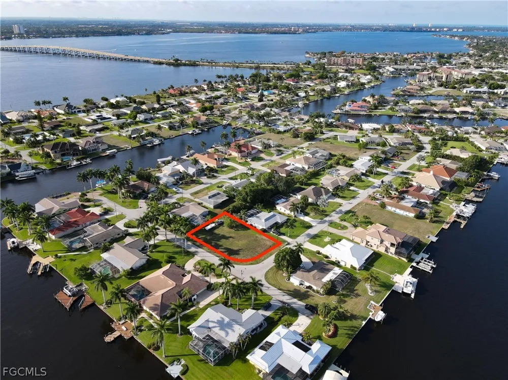 SE 19th Avenue Cape Coral, FL 33904