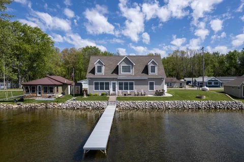243 E Rose Road