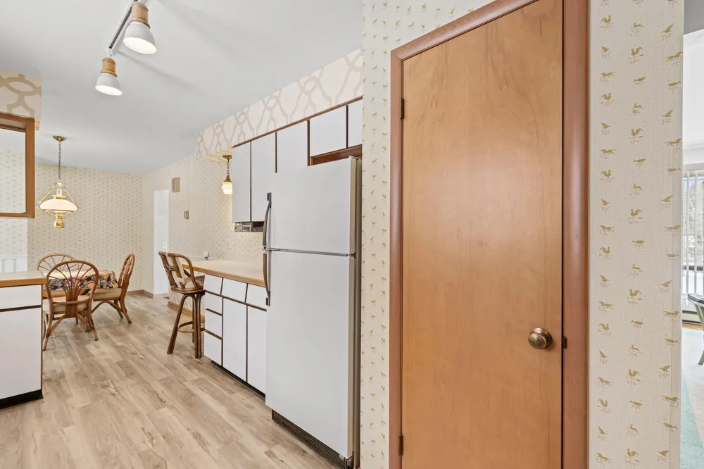 2095 Lakeshore Drive Fennville, MI 49408