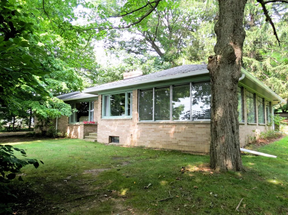 890 White Lake Road Pleasant Lake, MI 49272