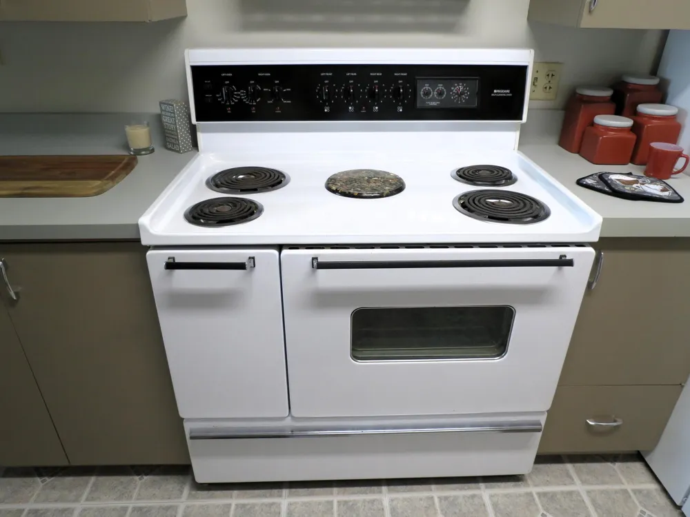 890 White Lake Road Pleasant Lake, MI 49272