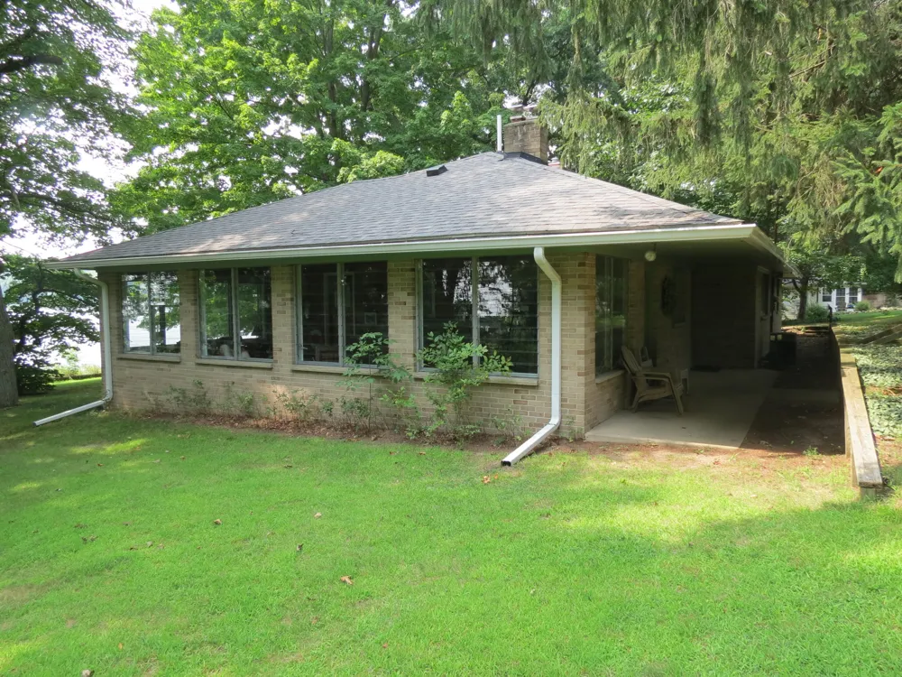 890 White Lake Road Pleasant Lake, MI 49272