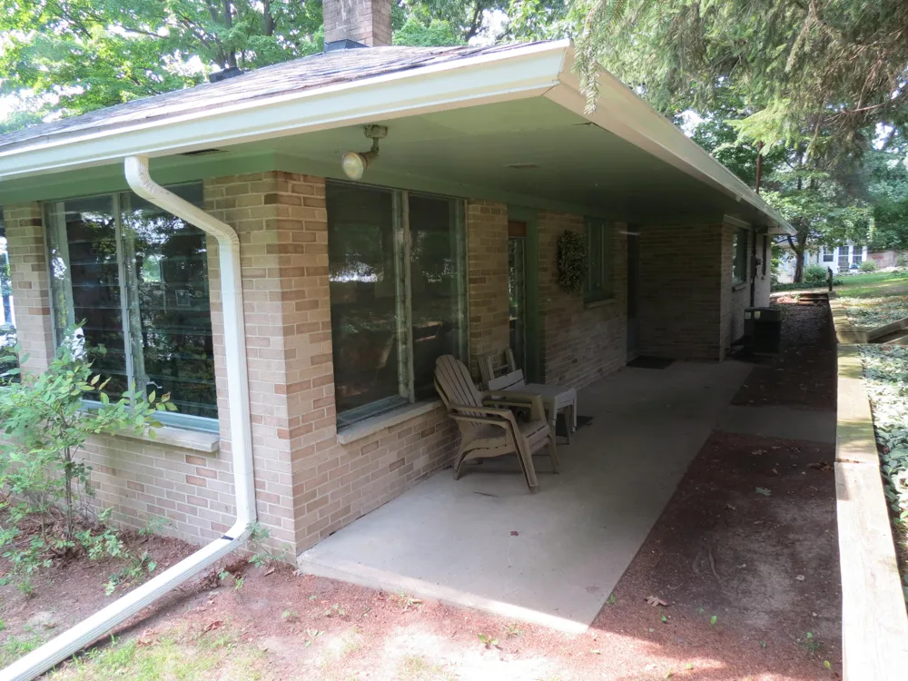 890 White Lake Road Pleasant Lake, MI 49272