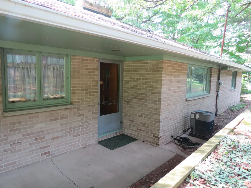 890 White Lake Road Pleasant Lake, MI 49272
