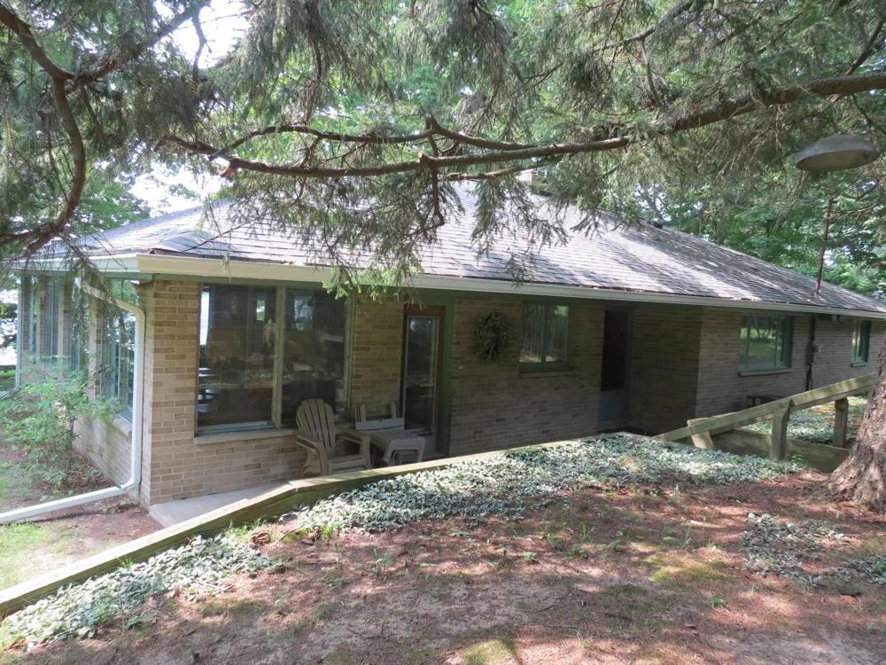 890 White Lake Road Pleasant Lake, MI 49272
