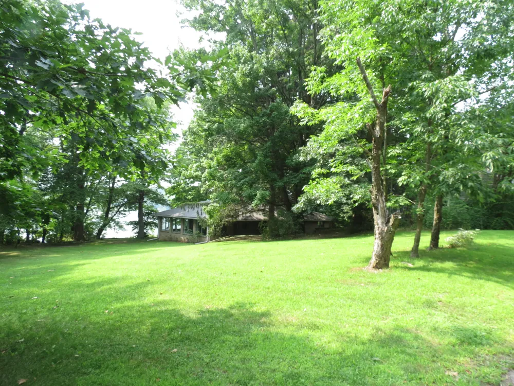 890 White Lake Road Pleasant Lake, MI 49272