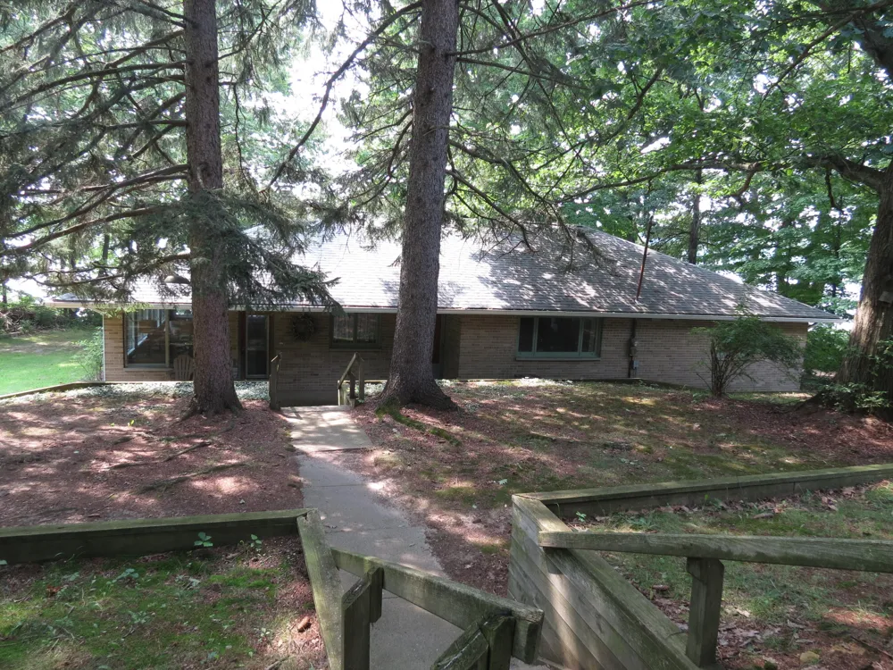 890 White Lake Road Pleasant Lake, MI 49272