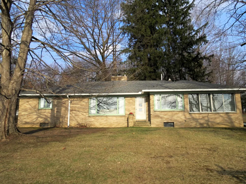 890 White Lake Road Pleasant Lake, MI 49272