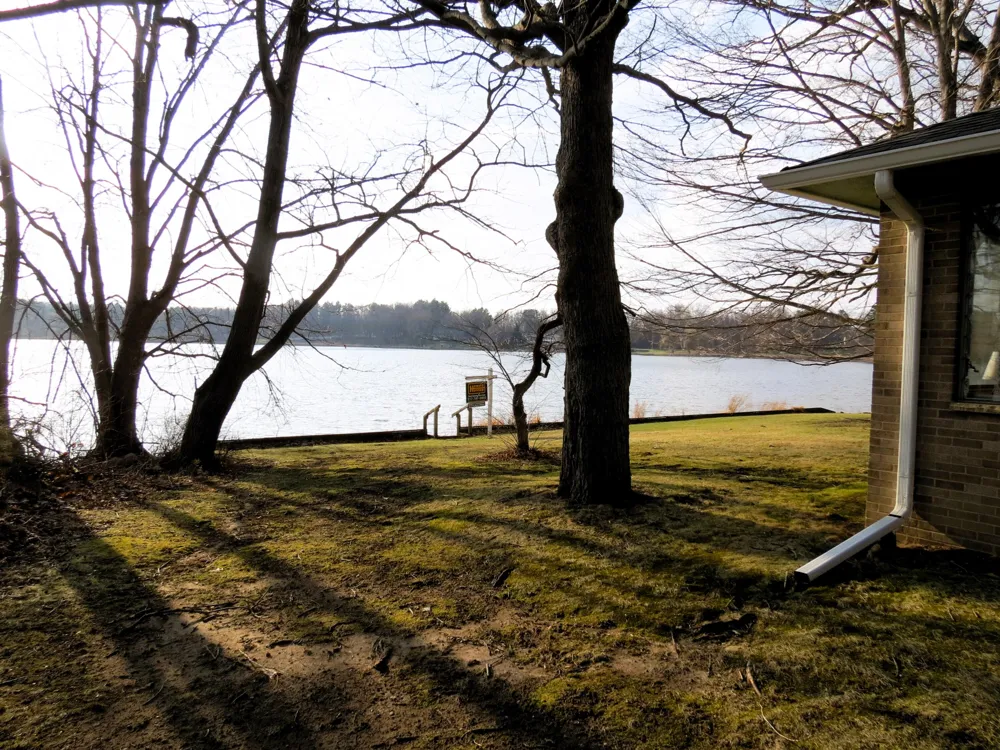 890 White Lake Road Pleasant Lake, MI 49272