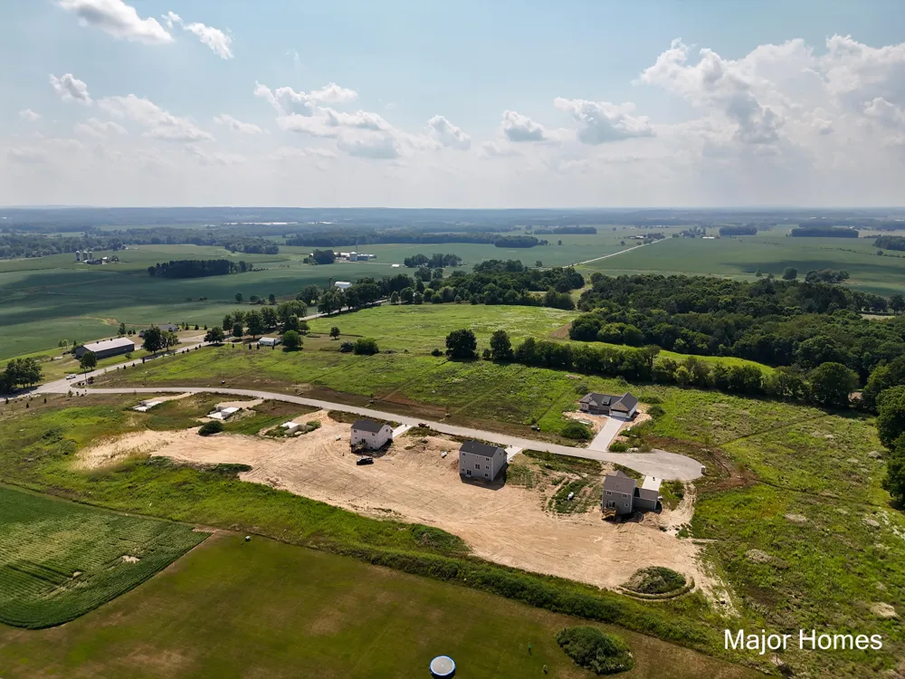 8 High Ridge Court Freeport, MI 49325