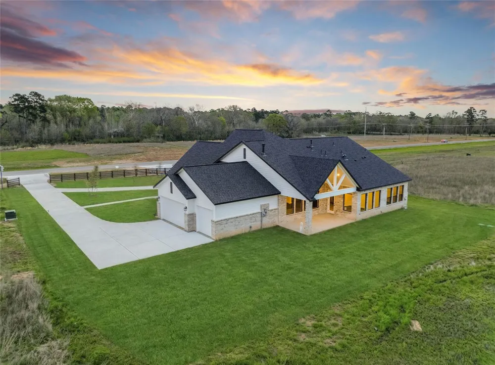 151 Seguin Drive New Waverly, TX 77358
