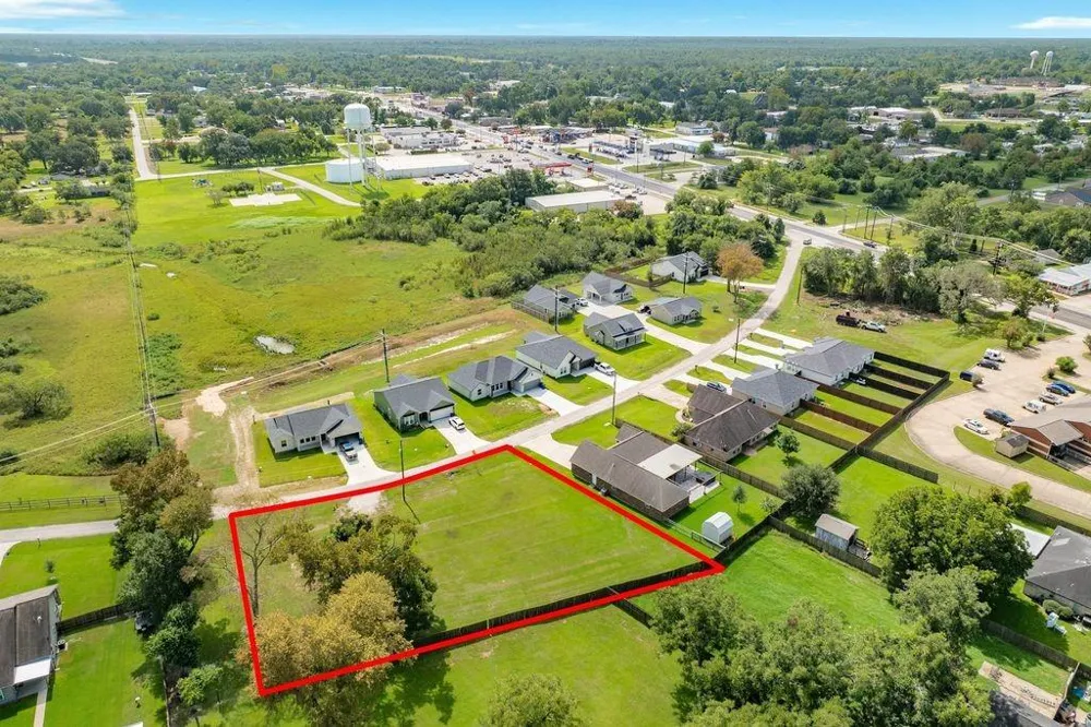 Ellis Ln West Columbia, TX 77486