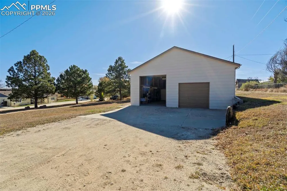 401 Cheyenne Street Calhan, CO 80808