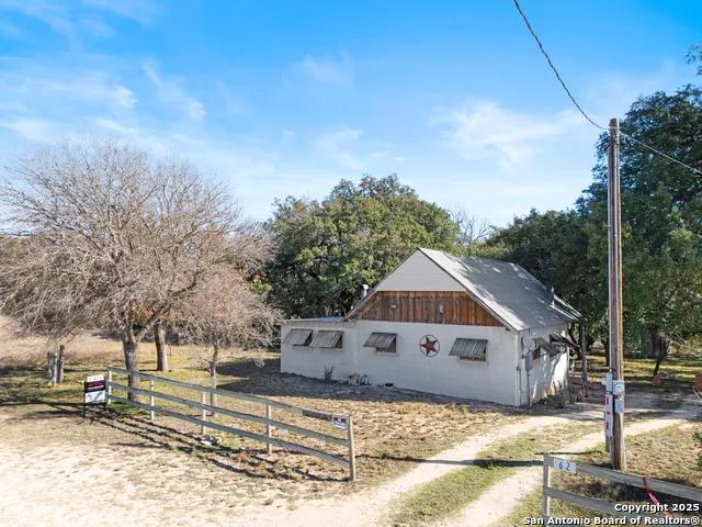 62 Turkey Trot Uvalde, TX 78801