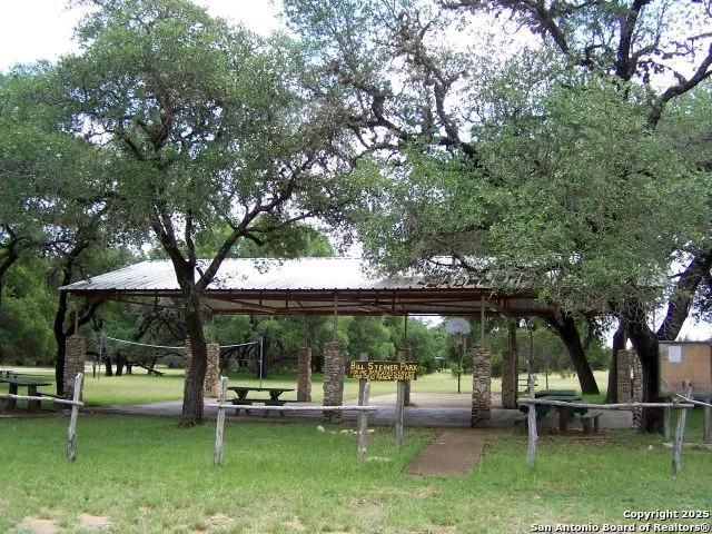 62 Turkey Trot Uvalde, TX 78801