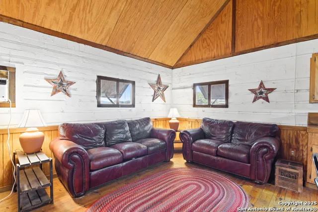 62 Turkey Trot Uvalde, TX 78801
