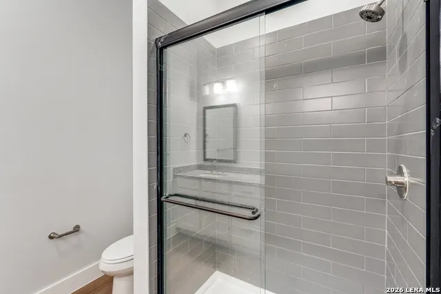 330 E Carson St San Antonio, TX 78208